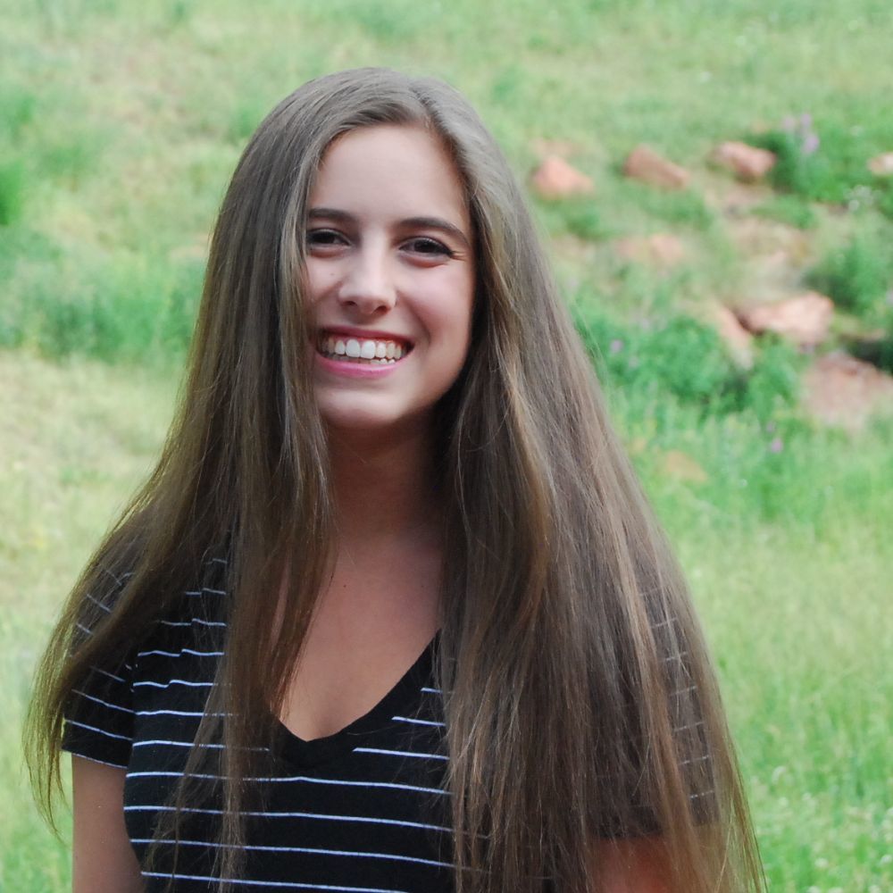 Meet your Posher, Olivia